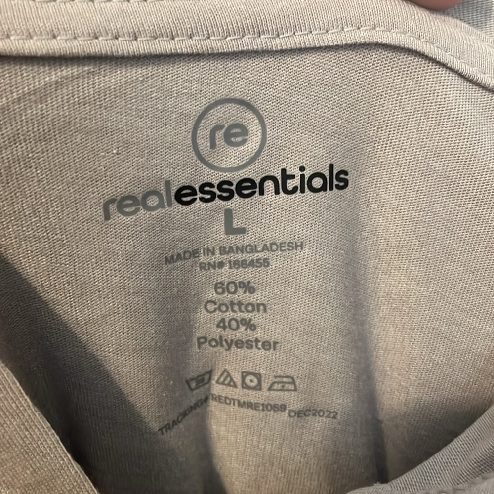 Real Essentials Lightweight Hoodie Men’s large - Picture 3 of 3